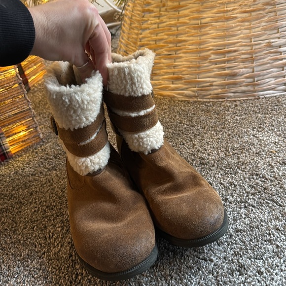 Ugg boots - Picture 2 of 3